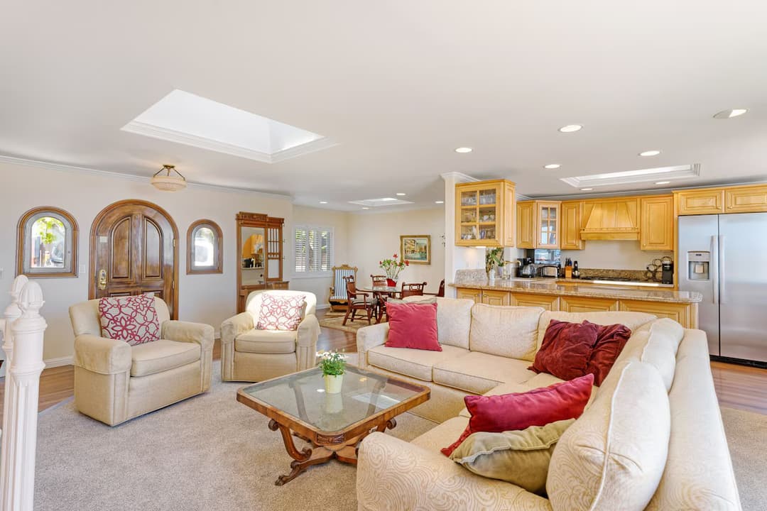 picture of a luxury living room in a beachfront luxury venetian capitola vacation rental home